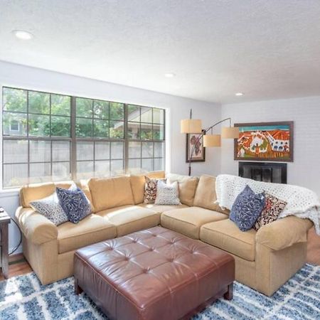 Experience Nirvana With Artwork Collections From Around The Globe Located In Lakewood Neighborhood In Se Boise Next To A Park, Minutes From Bown Crossing And The Boise River, 10 Minutes To Downtown, 4 Beds, Sleeps 8, Pets Welcome In Large Fenced In Y Екстер'єр фото